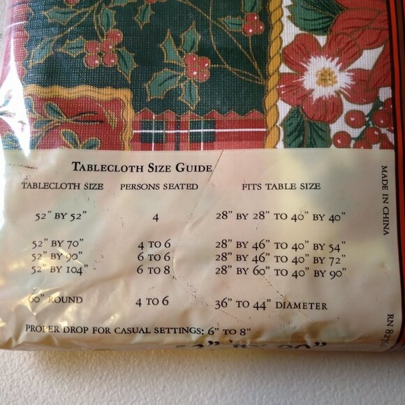 POINSETTIA CHRISTMAS 52 X 90 VINYL TABLECLOTH "SULTAN'S LINENS" VINTAGE NEW - Picture 4 of 7